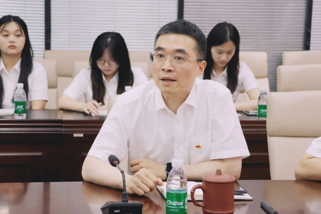 上海UG环球电线电缆集团举行庆祝中国共产党成立104周年主题活动暨深入贯彻中央八项规定精神学习教育会
